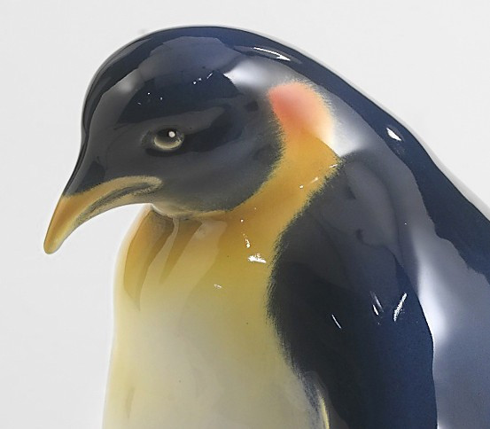 Pinguino in ceramica