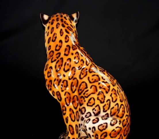 Keramische Jaguar-Statue