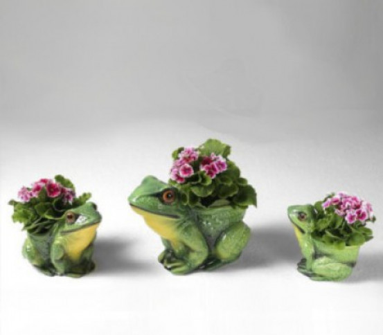 Set of 3 frogs vases