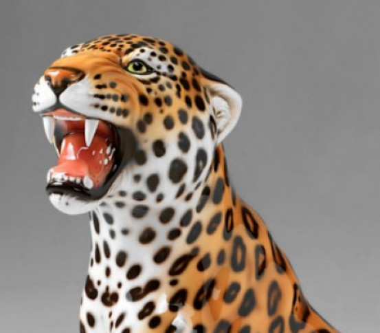 Estatua de jaguar