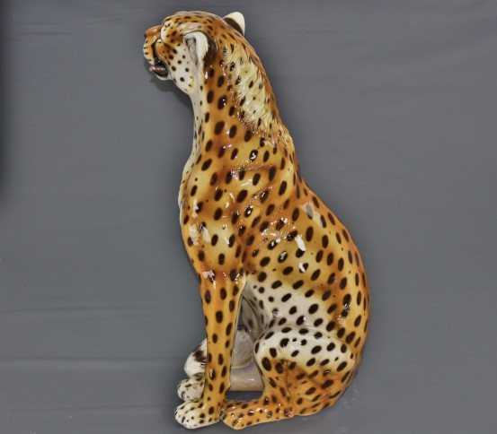 Geparden aus Keramik